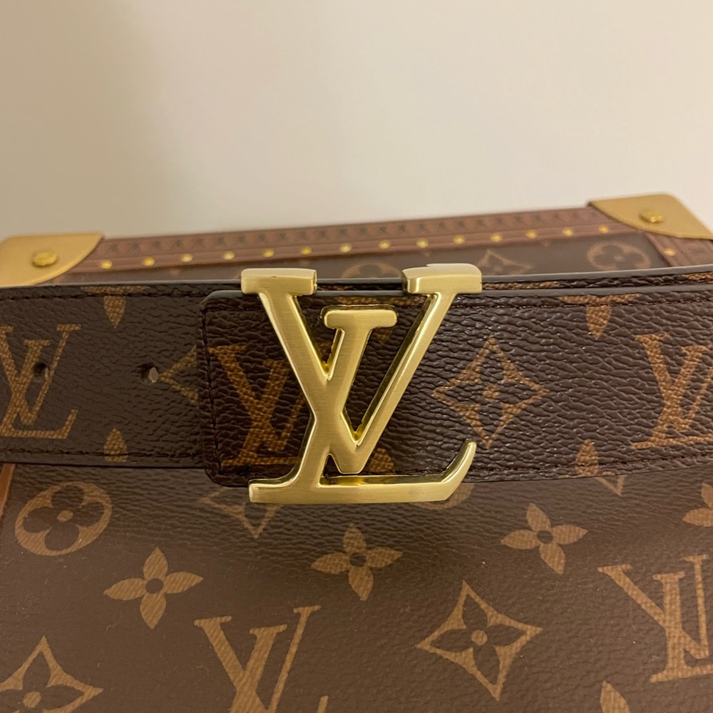 Women’s Louis Vuitton Belt Size 115